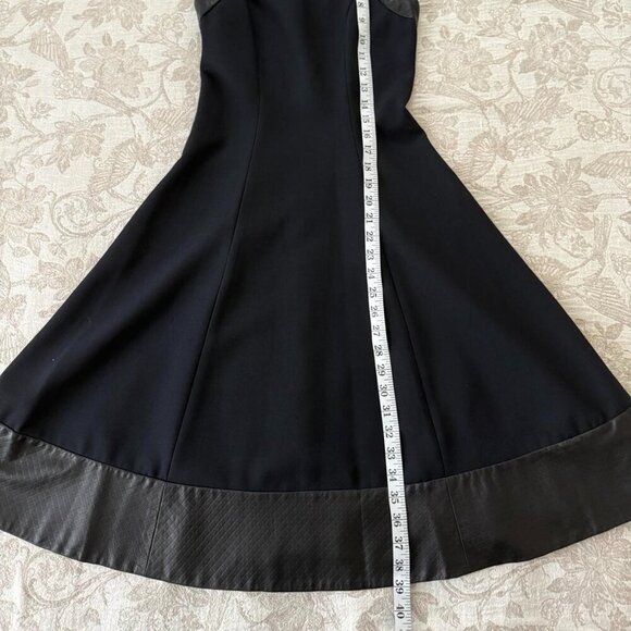 L'AGENCE Embossed Leather Trim Ponte Knit Flare Sleeveless Dress Size 2 - Picture 10 of 14